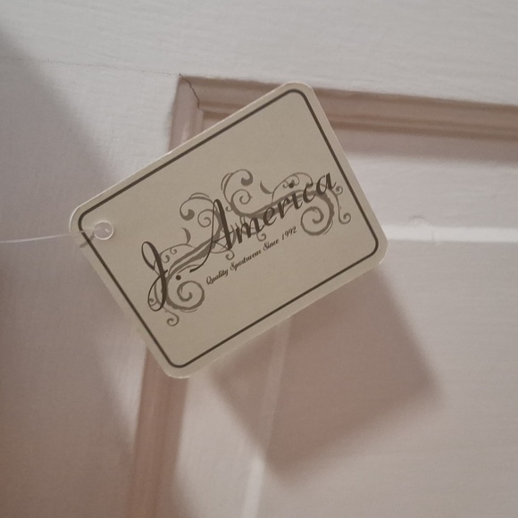 SOLD - Picture 2 of 4